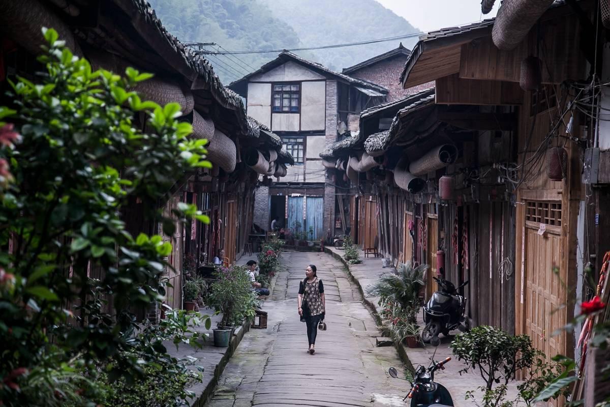 【北京仁爱堂】如何治疗痉挛性斜颈?多活动脖子,远离颈椎问题!