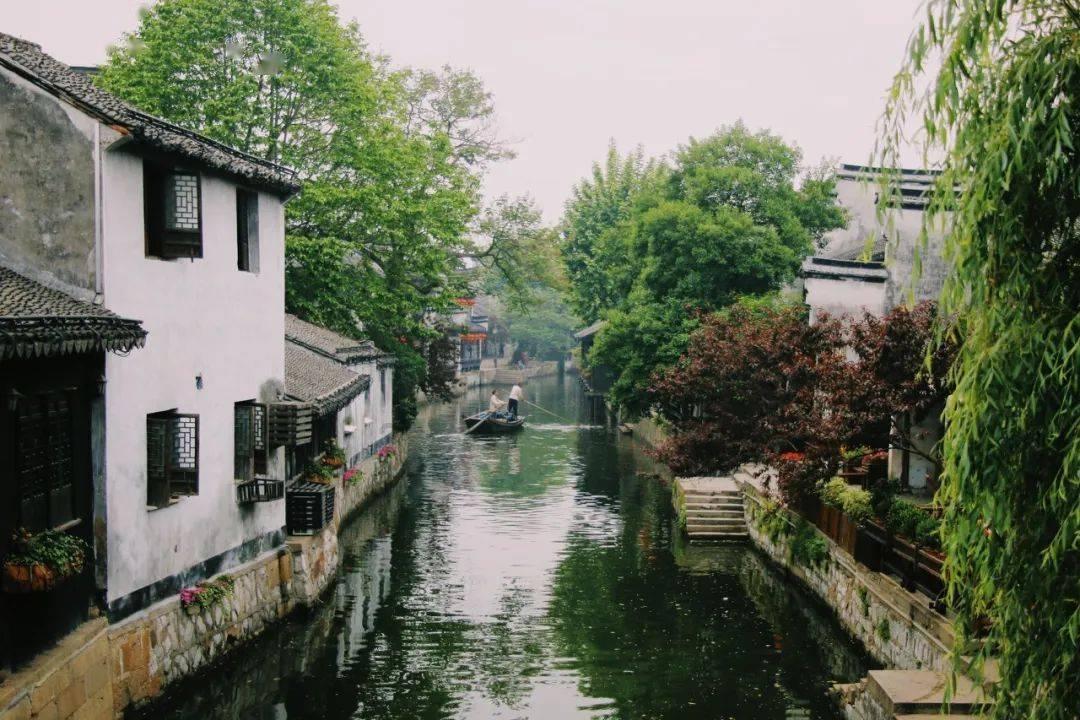 逃离广阔的山川